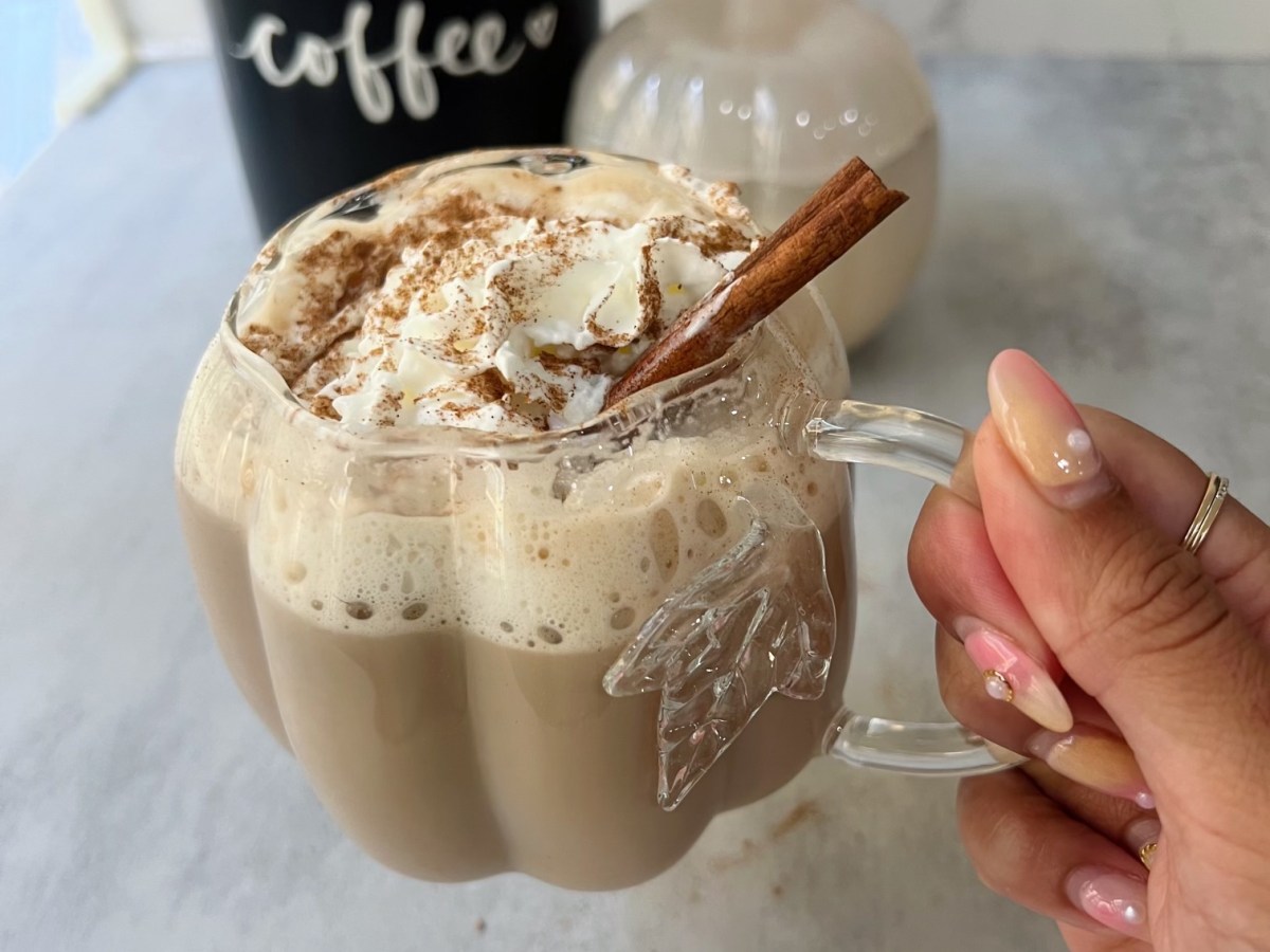 Homemade Pumpkin Spice Latte: A Healthier Twist on the Fall Favorite&nbsp;🎃🍂🧡